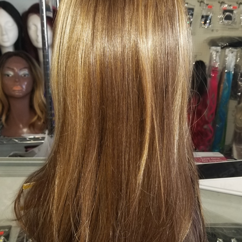 Wigs - Picture 2 of 2